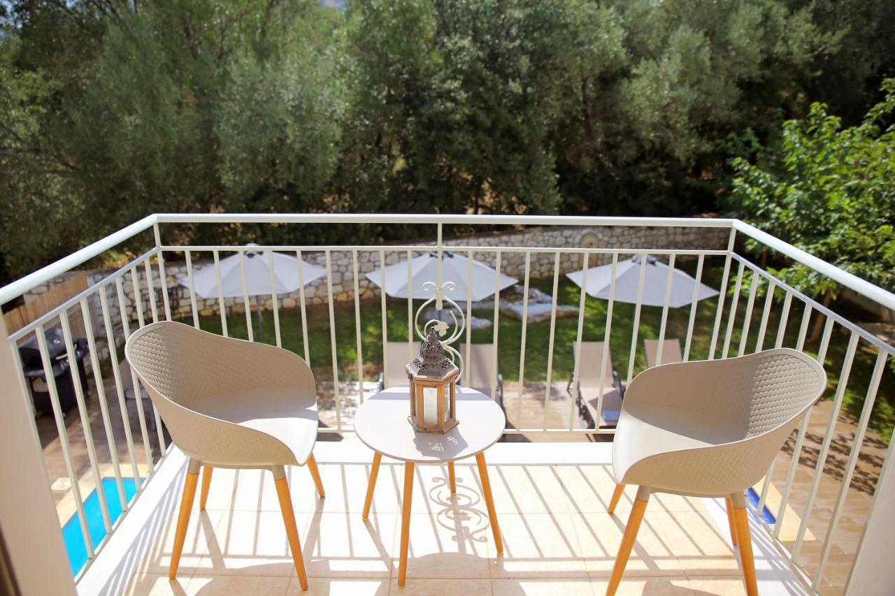 Amarianos Villas Agia Efimia Exterior photo