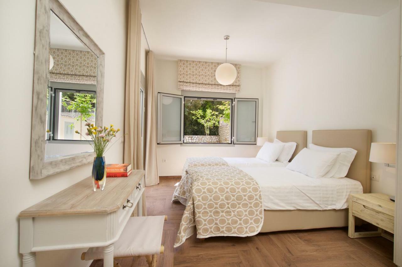 Amarianos Villas Agia Efimia Exterior photo